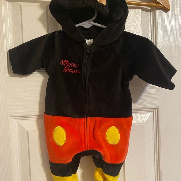 Disney Mickey Mouse Hooded Outfit - Picture 2 of 7